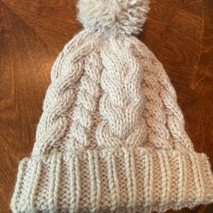 🧶 ❄️ Beige/cream knit winter hat ❄️🧣🧶